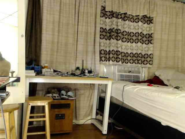 FIXMYASSTOO webcam