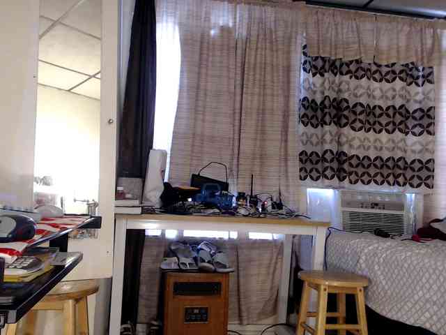 FIXMYASSTOO webcam