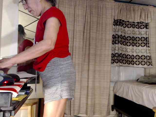 FIXMYASSTOO webcam