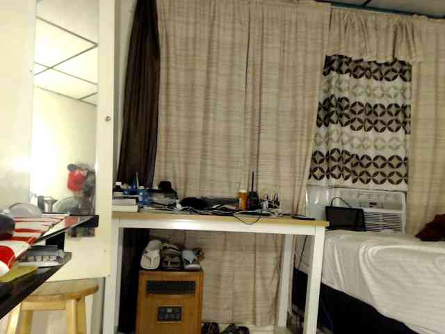 FIXMYASSTOO webcam