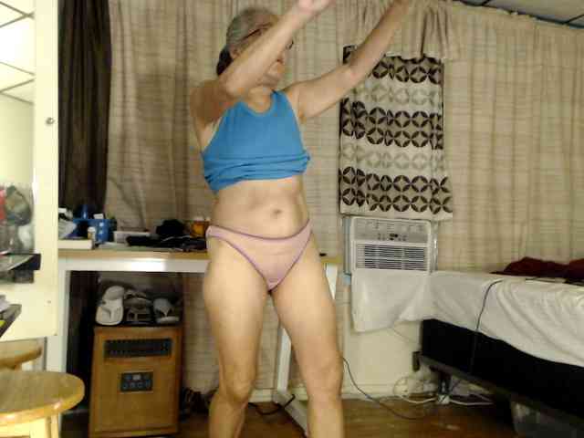 FIXMYASSTOO webcam