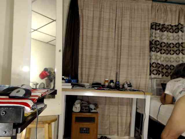 FIXMYASSTOO webcam