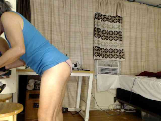 FIXMYASSTOO webcam
