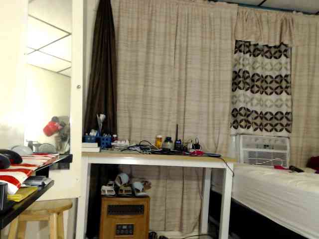 FIXMYASSTOO webcam
