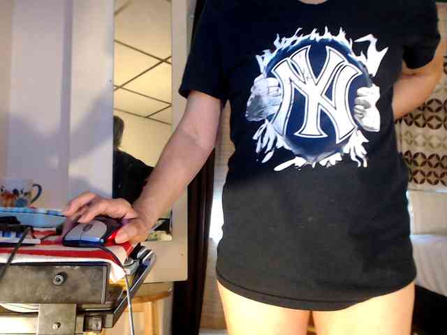 FIXMYASSTOO webcam