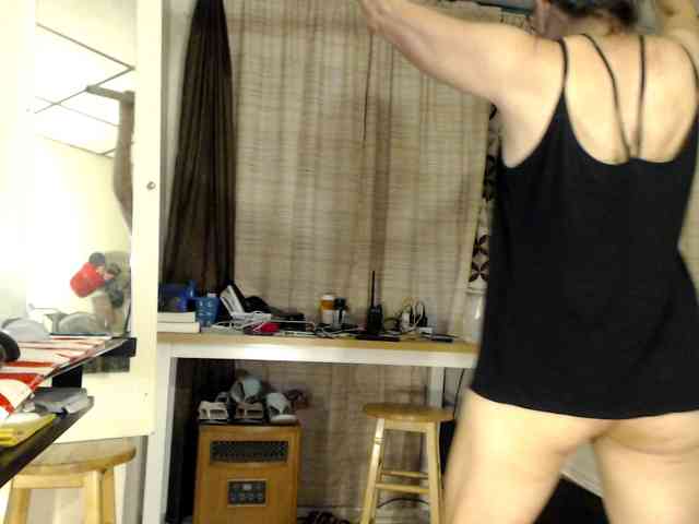 FIXMYASSTOO webcam