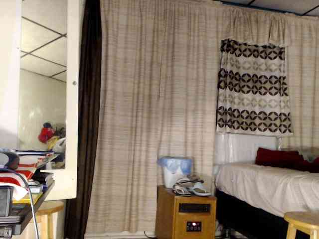 FIXMYASSTOO webcam