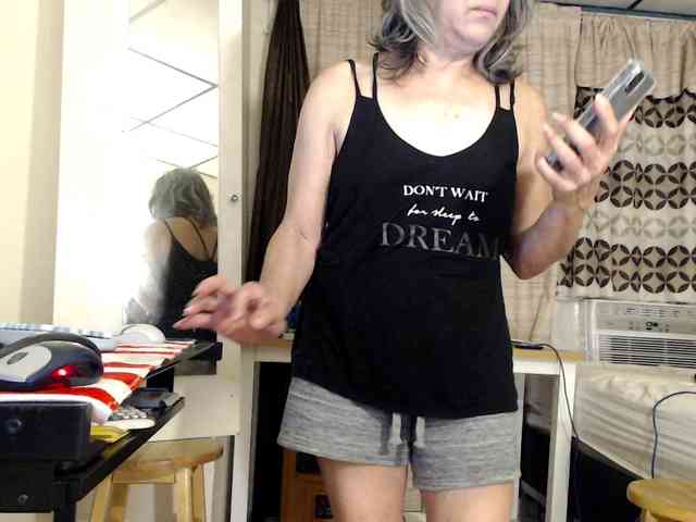FIXMYASSTOO webcam