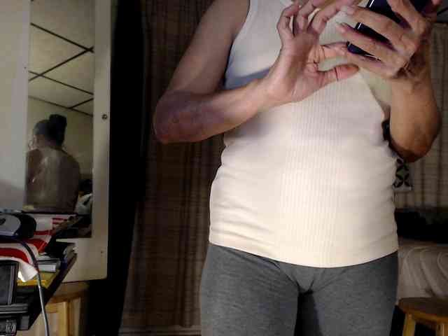 FIXMYASSTOO webcam