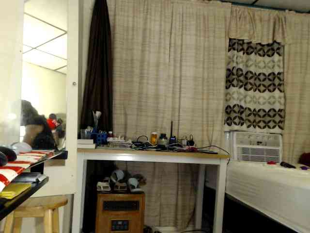 FIXMYASSTOO webcam