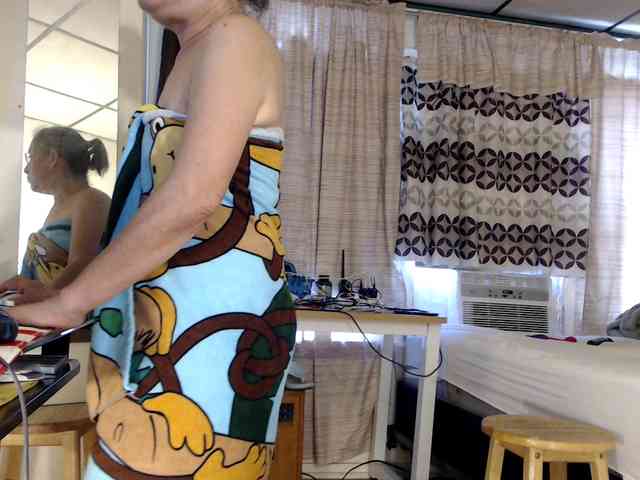 FIXMYASSTOO webcam