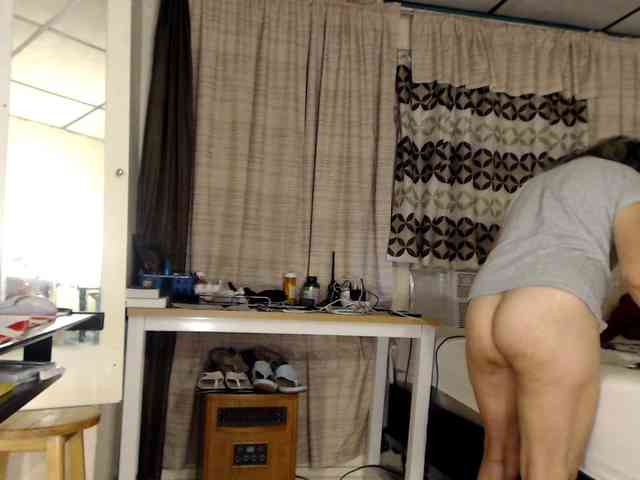FIXMYASSTOO webcam