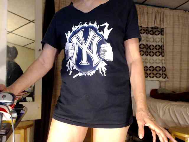 FIXMYASSTOO webcam
