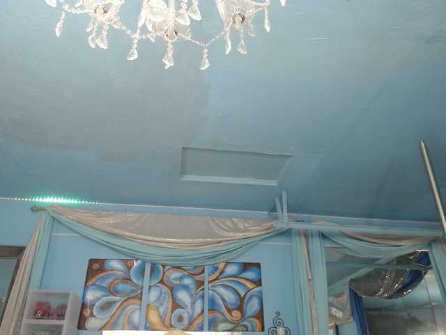 adrianna_fox's BongaCams show and profile