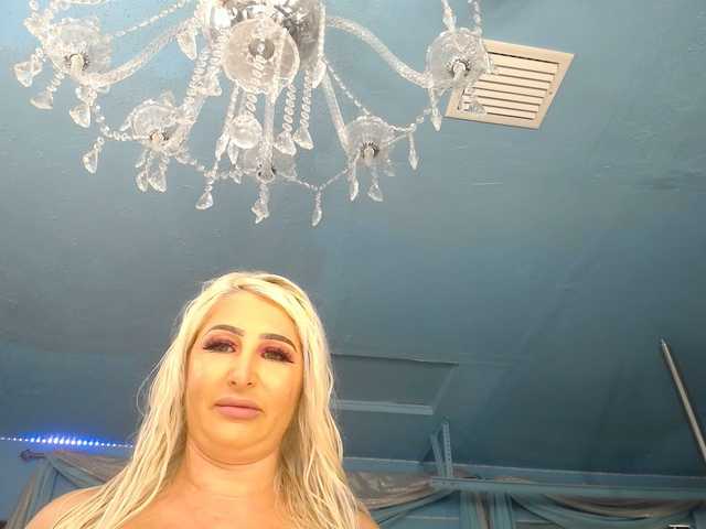 Preview of adrianna_fox