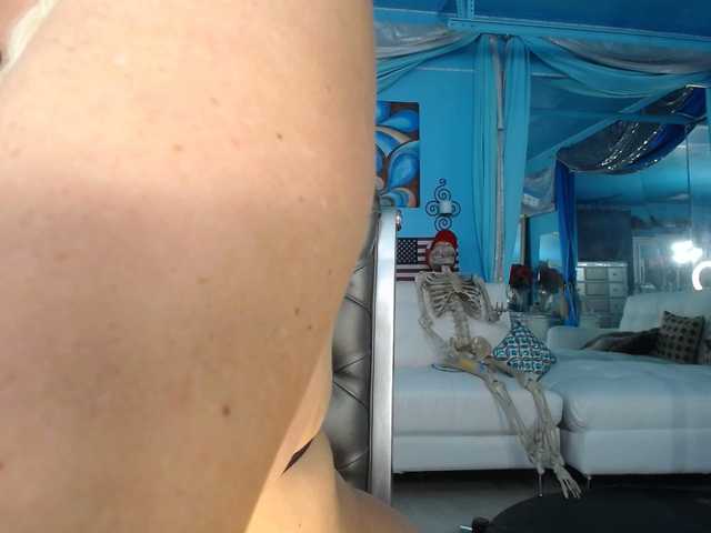 adrianna_fox live sex show