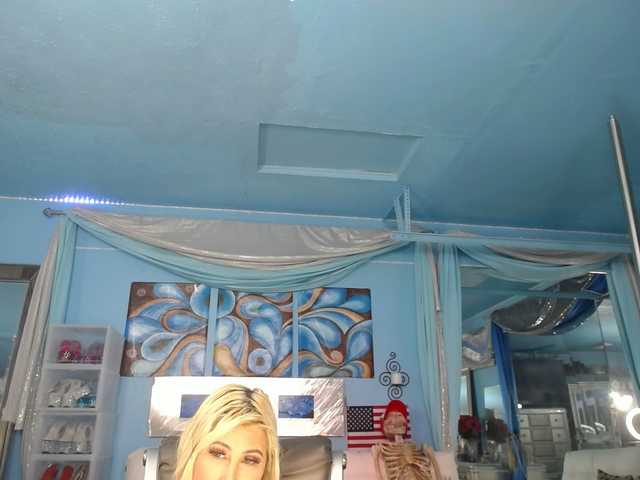 adrianna_fox live sex show