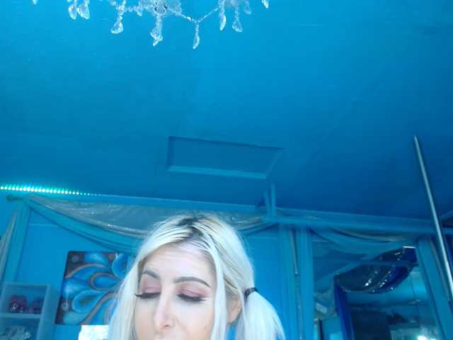 Preview of adrianna_fox