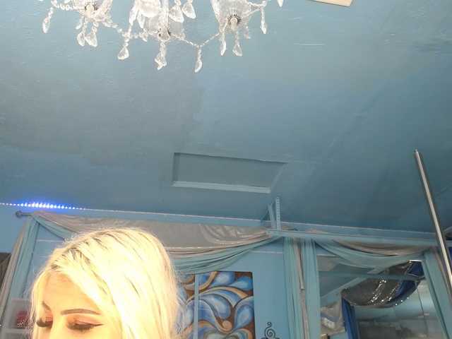 Preview of adrianna_fox