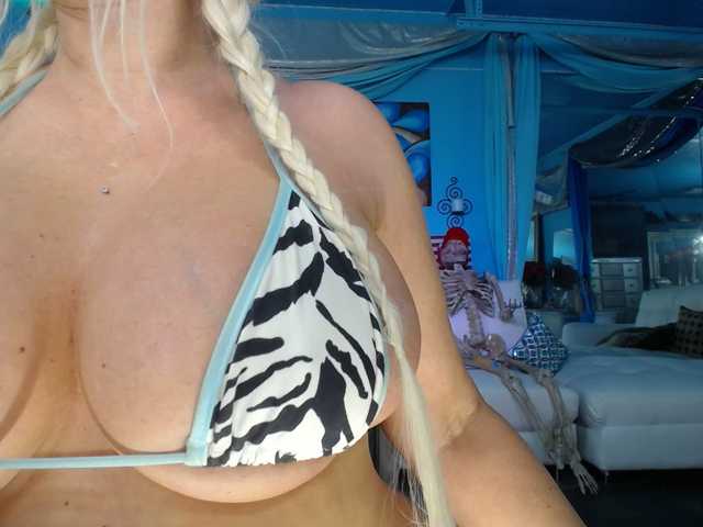 Preview of adrianna_fox