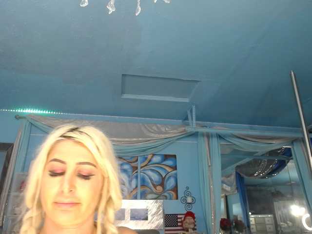 adrianna_fox live sex show