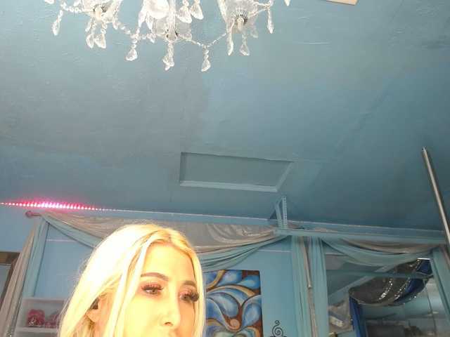 Preview of adrianna_fox