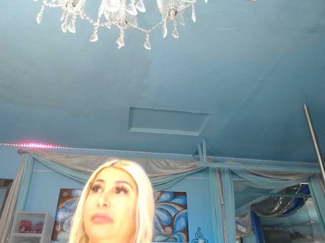 adrianna_fox live cam