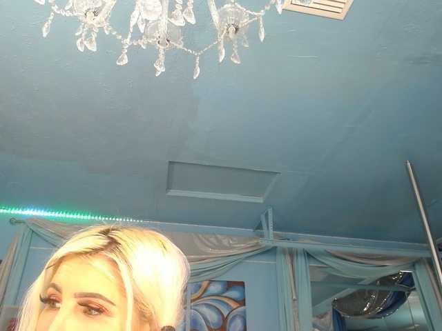 Preview of adrianna_fox