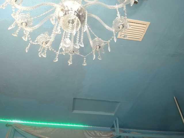 adrianna_fox's BongaCams show and profile