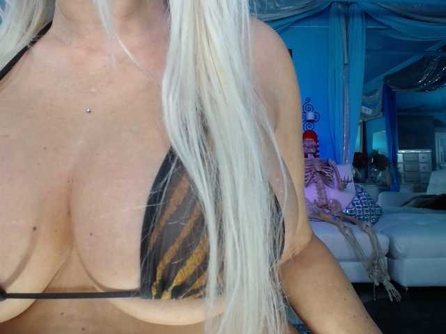 Preview of adrianna_fox