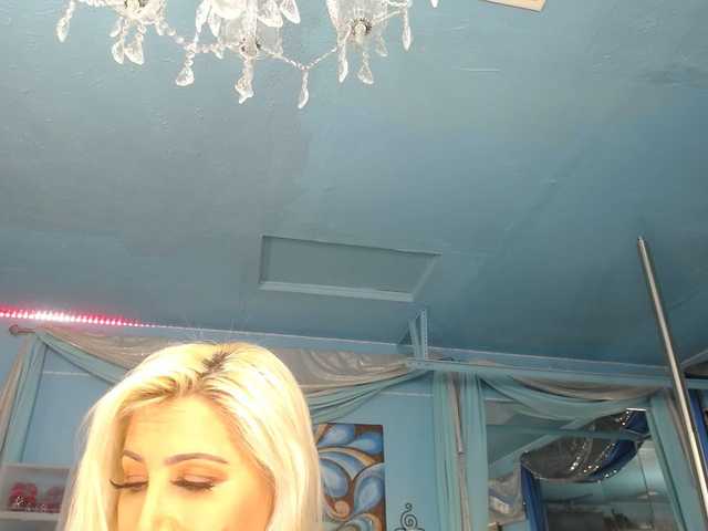 Preview of adrianna_fox