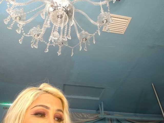 Preview of adrianna_fox