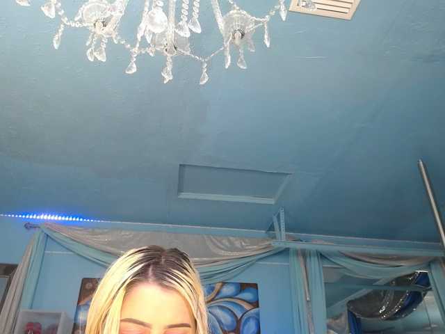 Preview of adrianna_fox