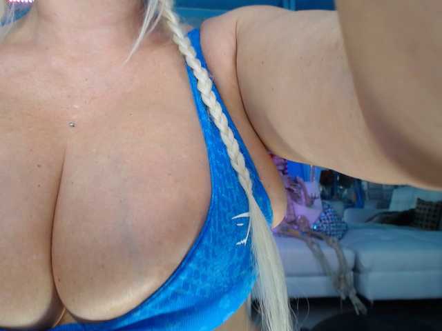 adrianna_fox online