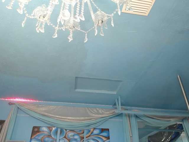 adrianna_fox's BongaCams show and profile