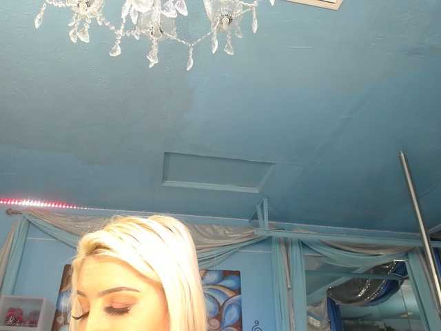 Preview of adrianna_fox