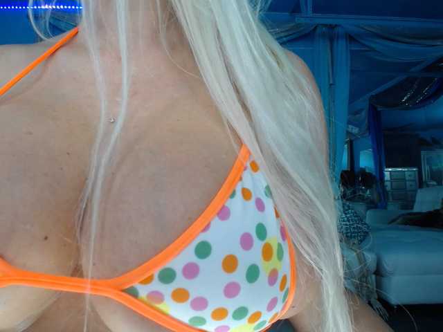 Preview of adrianna_fox