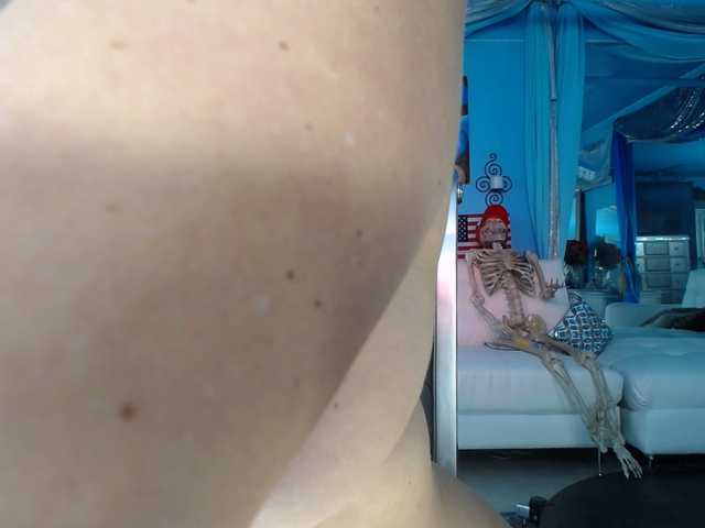 Preview of adrianna_fox