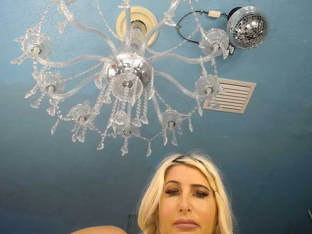 adrianna_fox live sex show