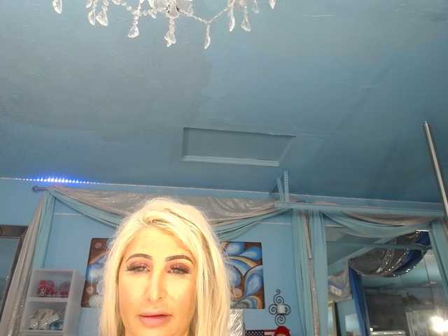 Preview of adrianna_fox