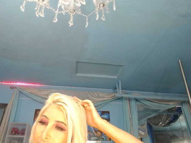 Preview of adrianna_fox