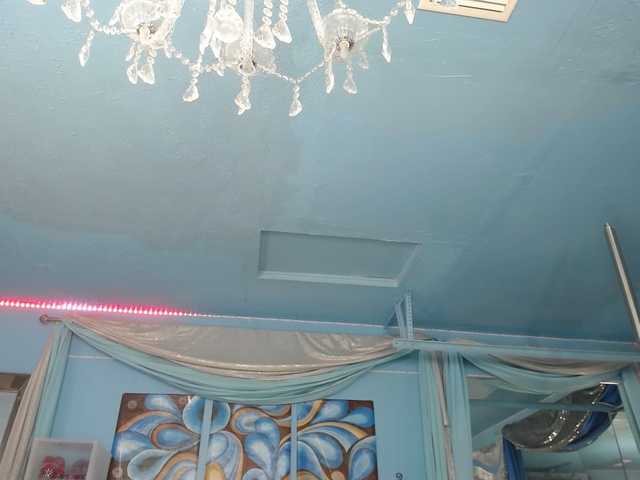 adrianna_fox's BongaCams show and profile