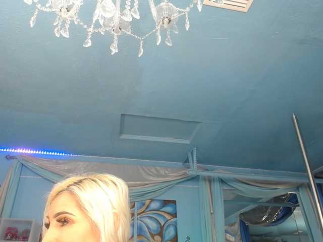 Preview of adrianna_fox