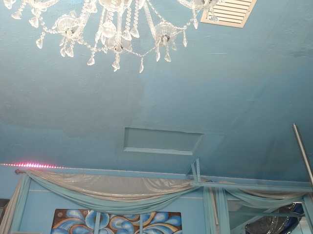 adrianna_fox's BongaCams show and profile