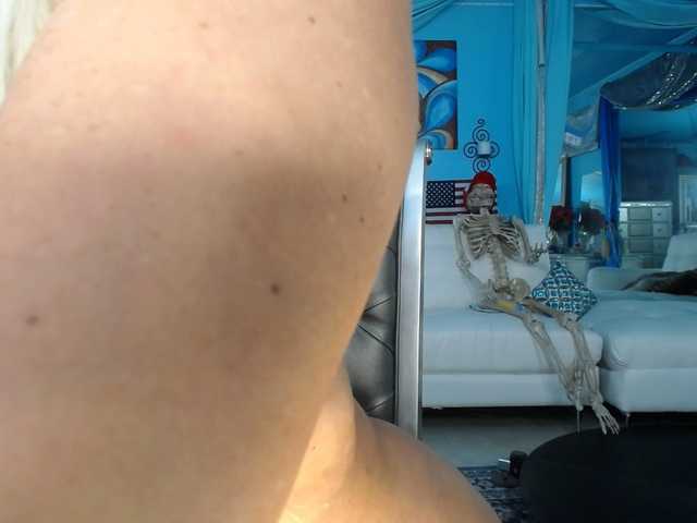 Preview of adrianna_fox