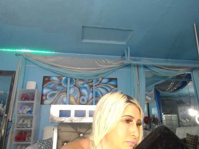 adrianna_fox live sex show