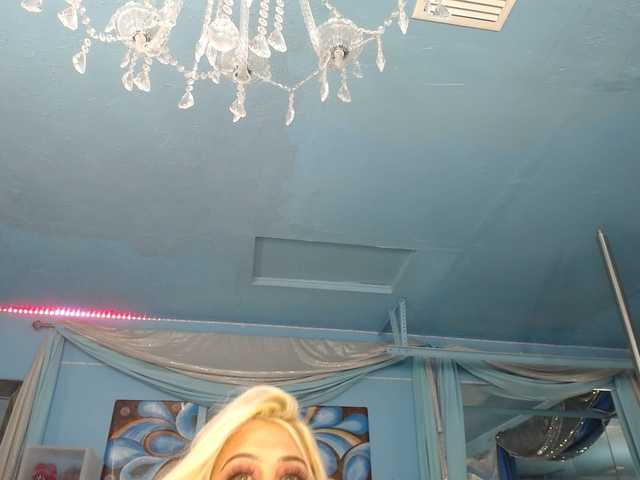 Preview of adrianna_fox