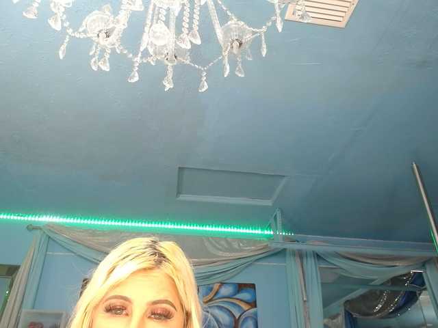 adrianna_fox live sex show