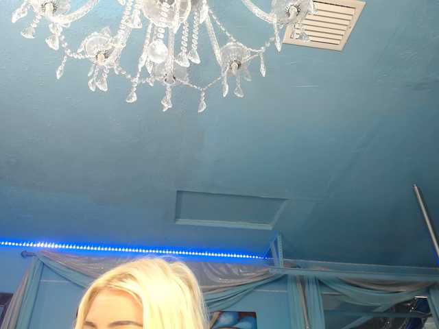 Preview of adrianna_fox