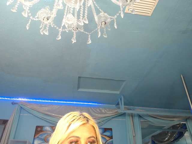 Preview of adrianna_fox